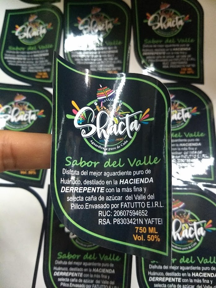 Stickers para botellas personalizados para bebidas y productos artesanales