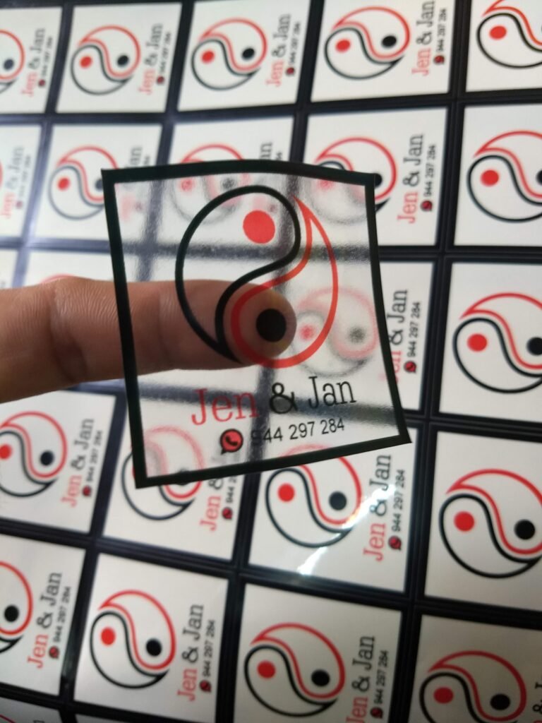 Stickers transparentes para envases de plástico personalizados