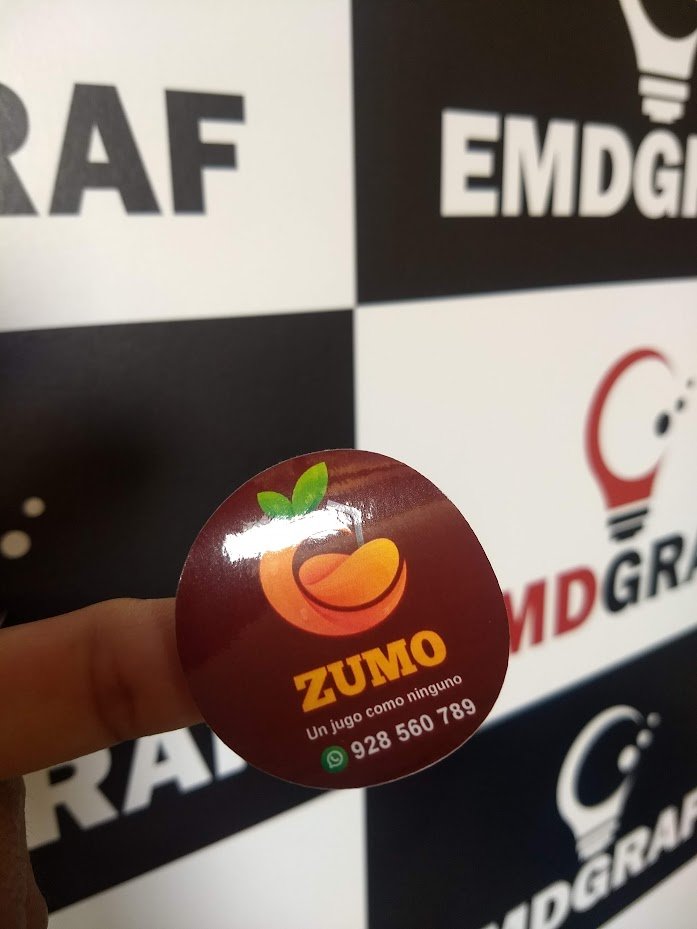 Stickers troquelados personalizados para productos y negocios